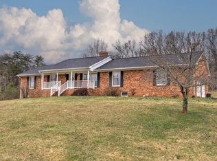 69 Cobblestone Ln, Glasgow, VA 24555
