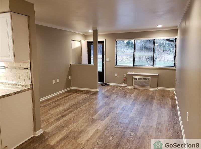 2nd image of 1333 W Grand River Ave #8