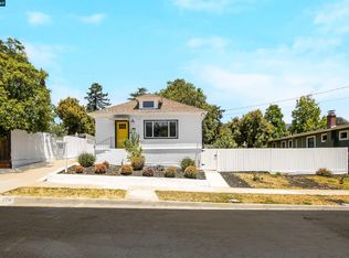 2718 Carmel St, Oakland, CA 94602
