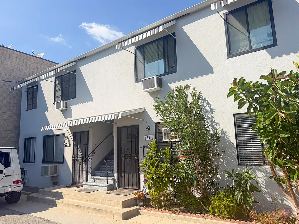 455 W Broadway #4