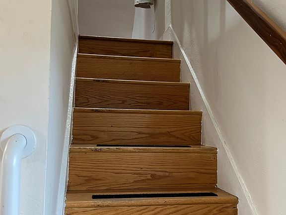 5th image of 1662 N Allen Ave