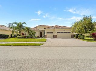 5750 Rock Dove Dr, Sarasota, FL 34241