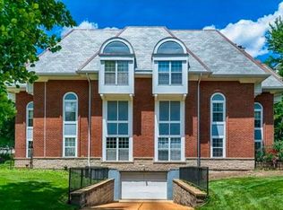 4235 W Pine Blvd APT 6, Saint Louis, MO 63108