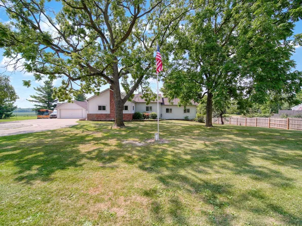 1251 E Monroe Rd, Tecumseh, MI 49286