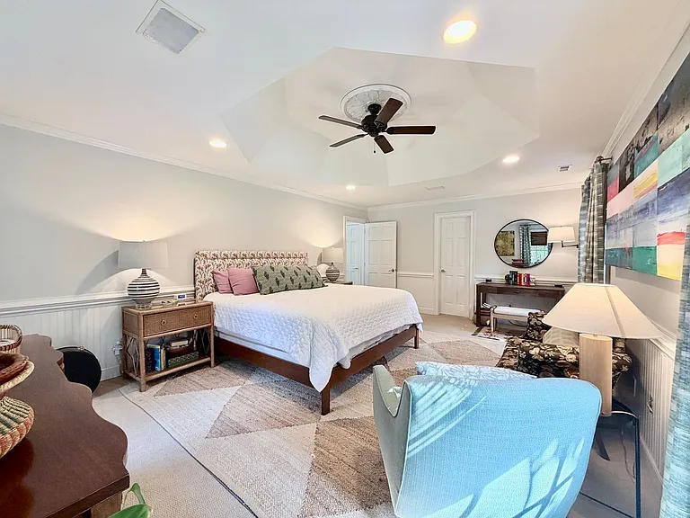 2 Artesian Ct — Photo 2