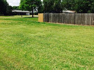 701 S Oak Ridge Dr, Perry, OK 73077