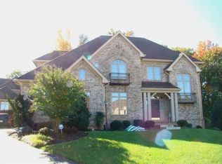 1536 Wellingham Ct, Vienna, VA 22182