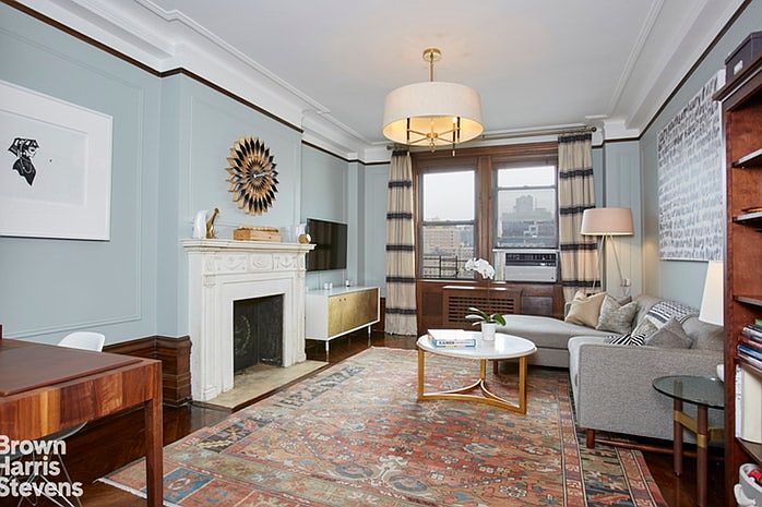 1st image of 255 W 84th St