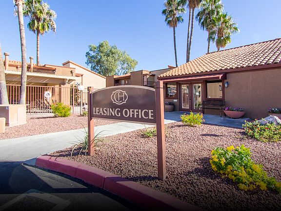 Exterior & Landscaping