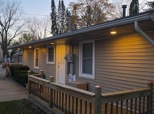 506 W High St, Fenton, MI 48430