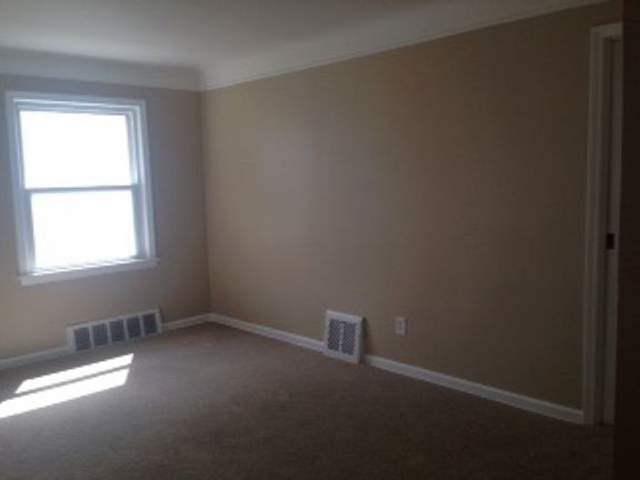 4th image of 13912 Maple Leaf Dr