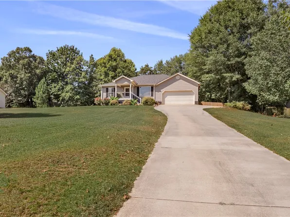 243 Hallmark Cir, Easley, SC 29640