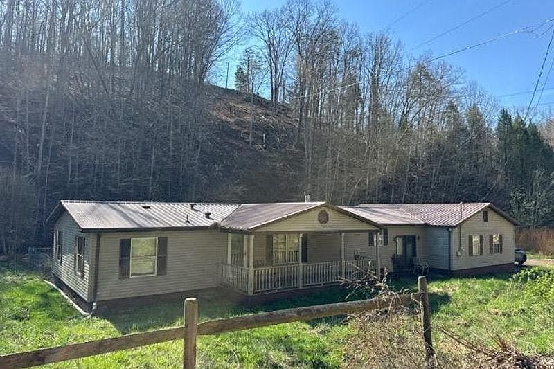 1st image of 143 Blue Creek Rd