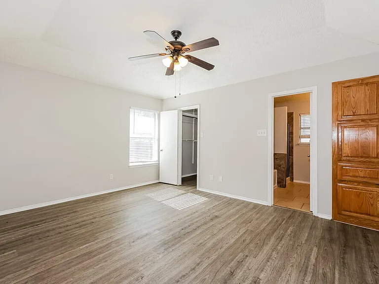 1104 Havenbrook Dr — Photo 10