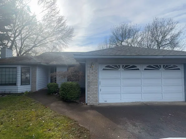 1885 Sonya Cir, Medford, OR 97504