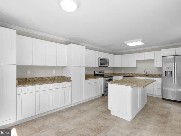 9463 Hickory View Pl, Gaithersburg, MD 20886