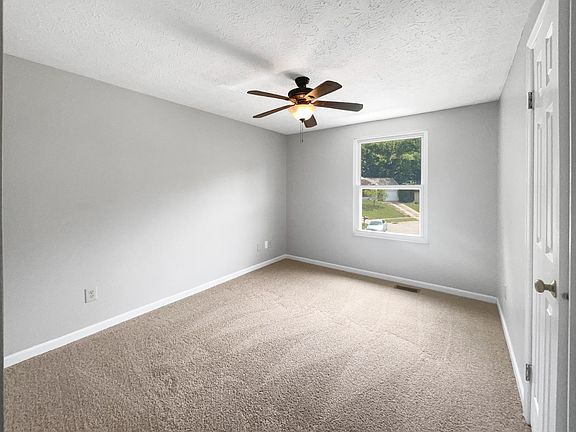 5th image of 7190 Honeywood Ct