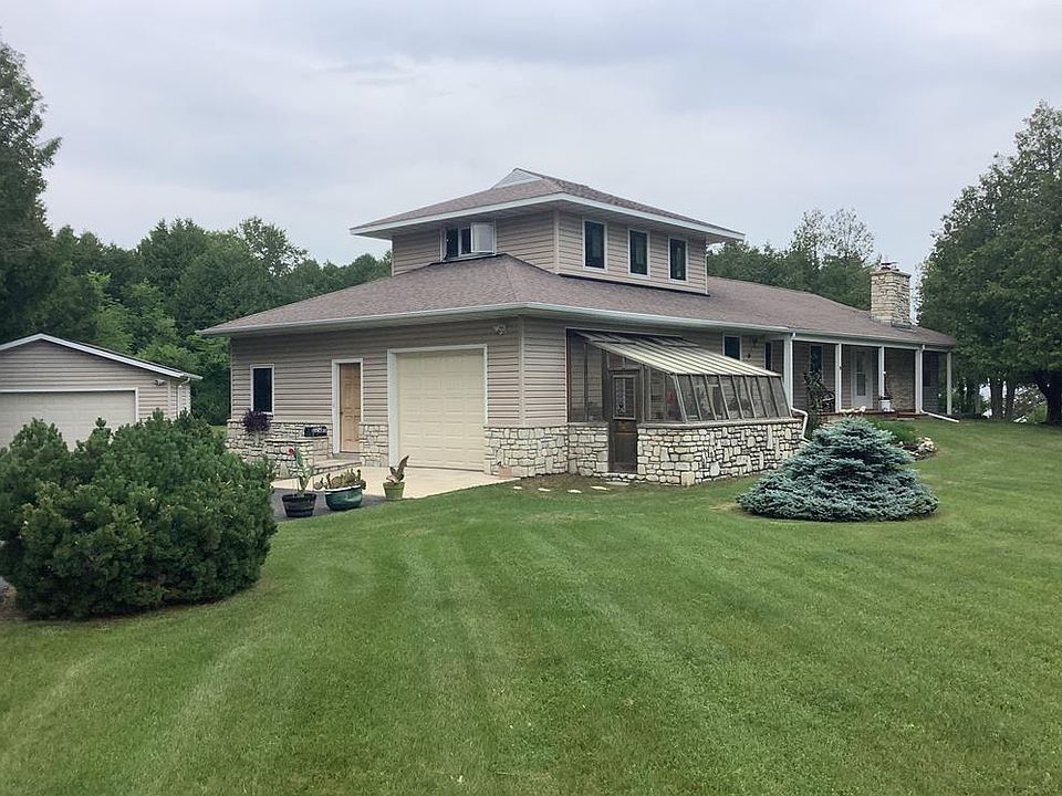 1st image of 1870 Dock Rd