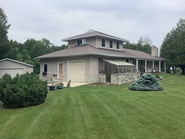 1870 Dock Rd, Washington Island, WI 54246