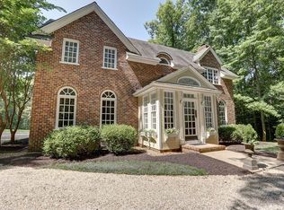 1815 Rock Point Dr, Powhatan, VA 23139