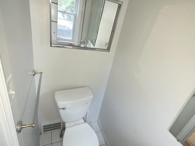 13816 Cedar Rd #1 — Photo 4