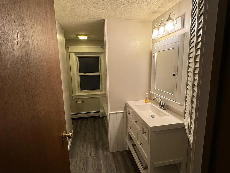 2268 Reading Blvd — Photo 2