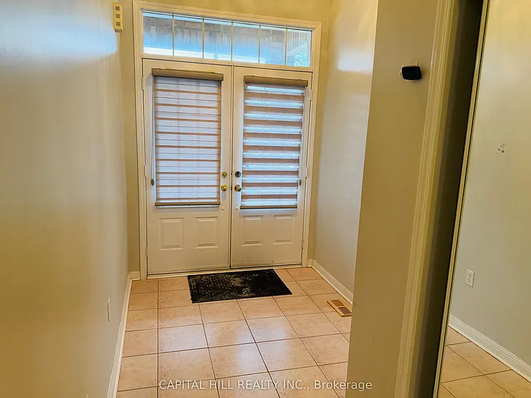 5959 Stonebriar Cres — Photo 2