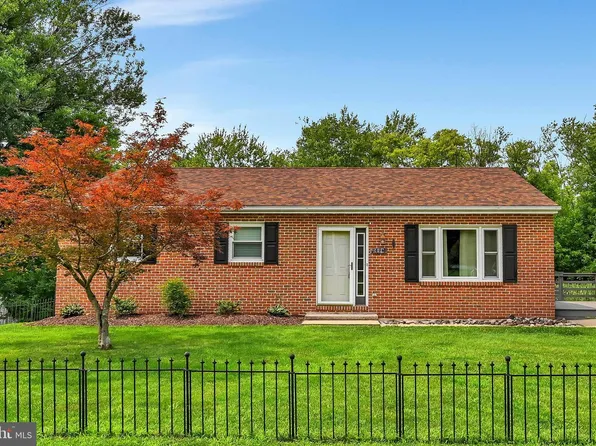 301 Grant Rd, Reinholds, PA 17569
