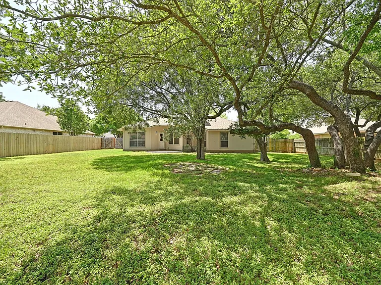 607 Prickley Pear Pass — Photo 30