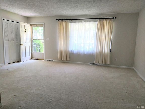 4th image of 112 Forest Park Dr