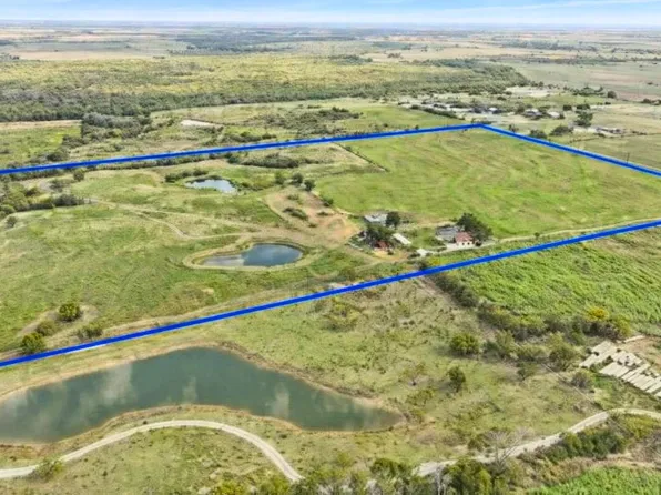 10815 Hames Rd, Pilot Point, TX 76258