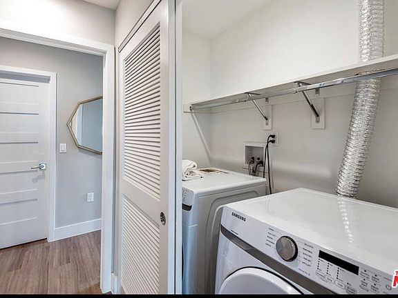 2nd image of 1906 Overland Ave #1030