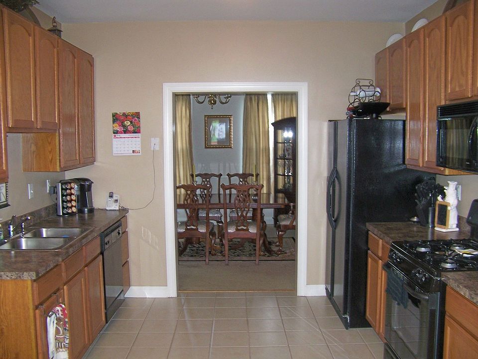 1st image of 229 Hidden Creek Dr