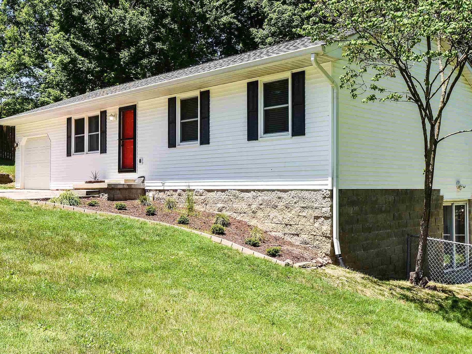 4075 N Brookwood Dr, Bloomington, IN 47404 | Zillow