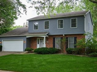 52 Winthrop New Rd, Sugar Grove, IL 60554