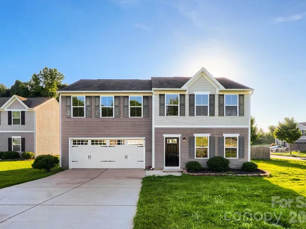 2394 Everton Cir SE, Concord, NC 28025