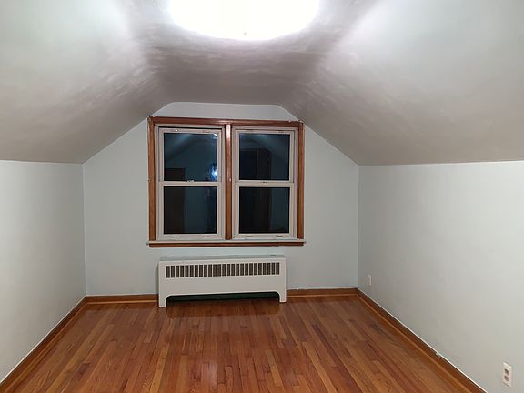 Upper Bedroom #2