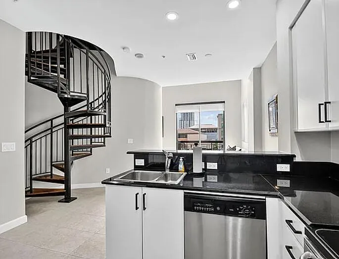 801 S Olive Ave #408 — Photo 12