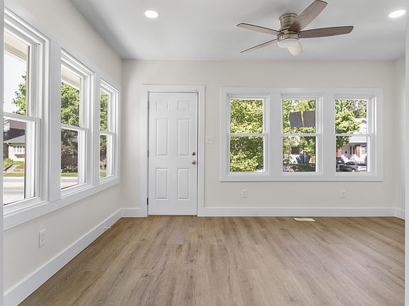 3rd image of 4071 N College Ave #4071