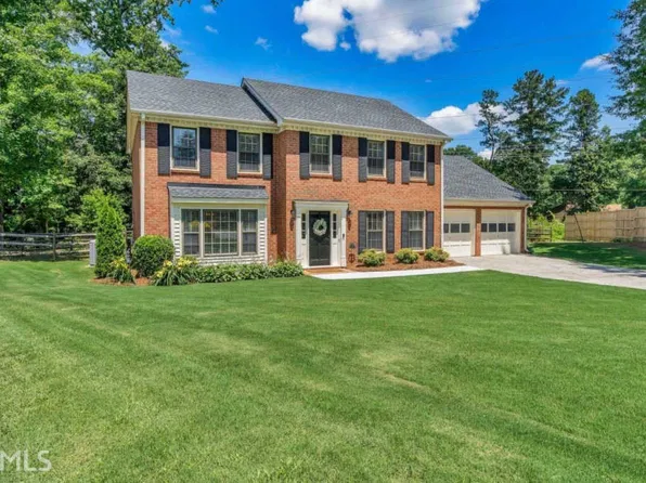 663 Parkcrest Pl, Marietta, GA 30068