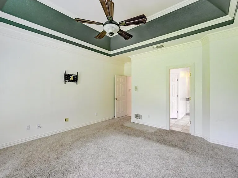 2804 Vermont Ct — Photo 20