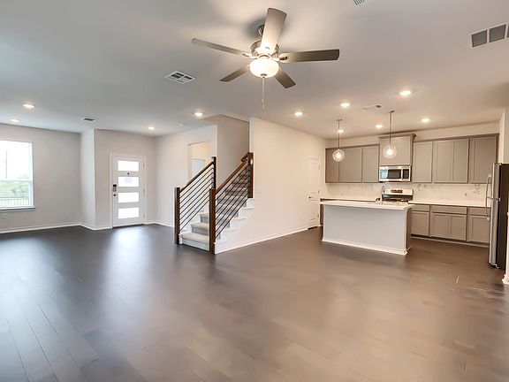 2nd image of 4713 Star Jasmine Dr