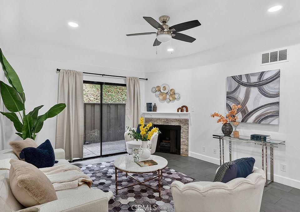 1st image of 22761 Lakeway Dr Unit 417