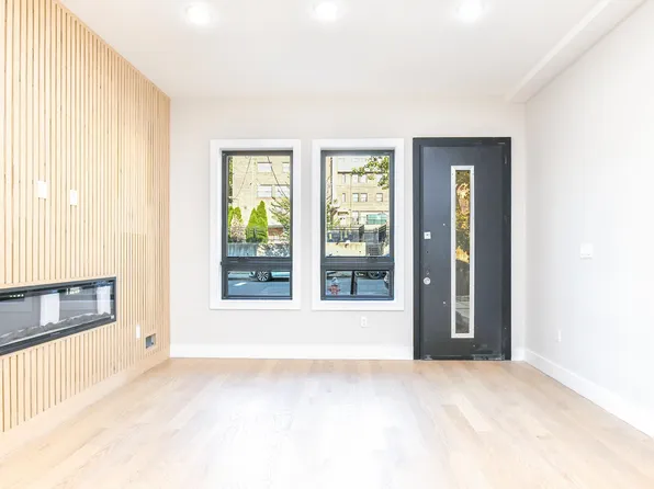 221 Columbia Avenue image 10 of 32