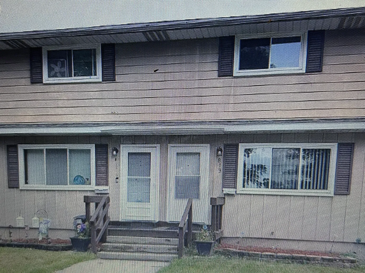 2 bed, 1.5 bath, 911 sqft, $975 — Photo 1