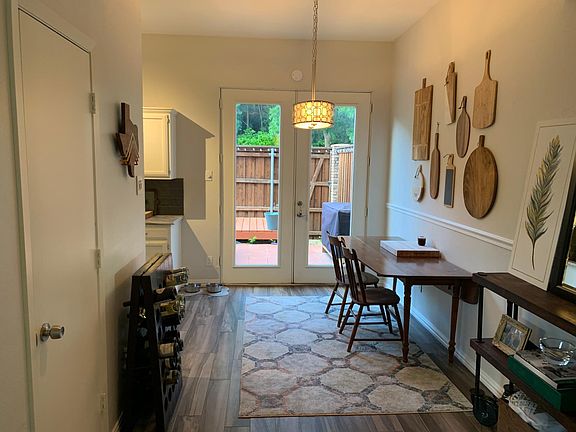 3rd image of 3948 Buena Vista St