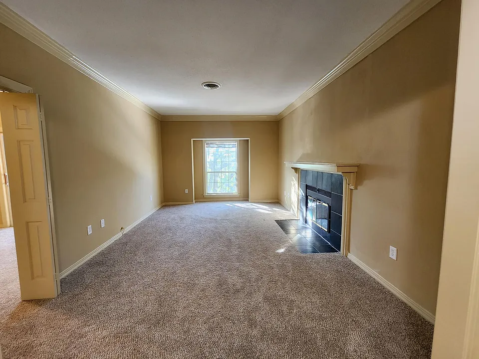 500 Northpointe Pkwy #315