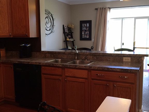 5th image of 2216 Flagstone Ln