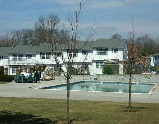 Community Swimming Pool with CLubhouse