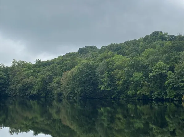 428D Harbor Road, Laurel Hollow, NY 11724